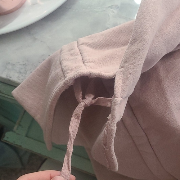 Fabletics pink sweatshirt - Picture 4 of 5